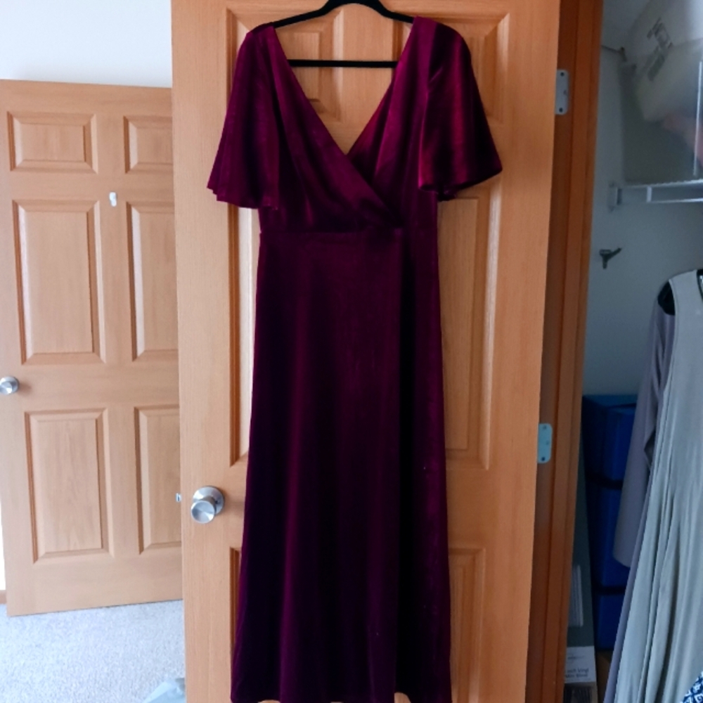 Crushed velvet maxi dress